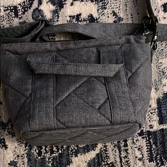 Lug Gray Quilted Bag - Picture 2 of 9